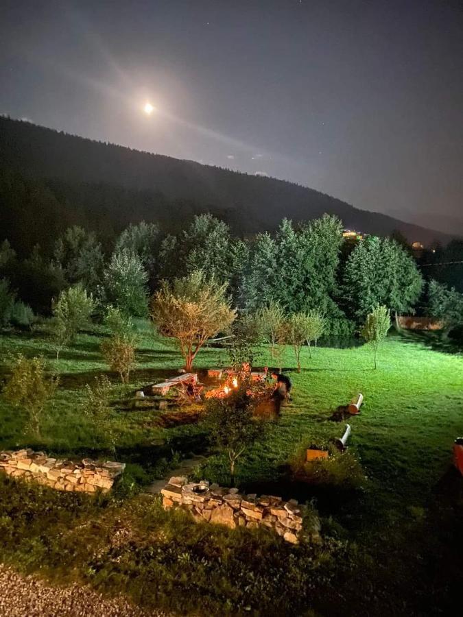 Beko'S Garden Inn Местия Экстерьер фото