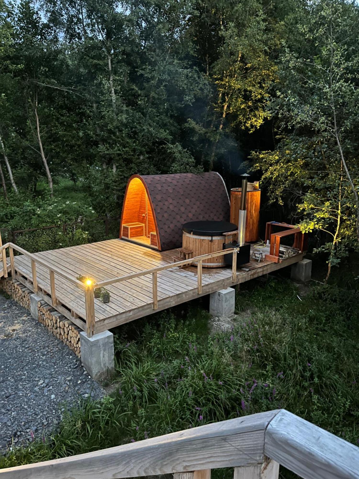 Beko'S Garden Inn Местия Экстерьер фото